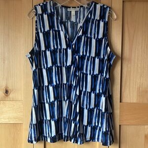 Dana Bachman Blue and White Sleeveless Blouse
